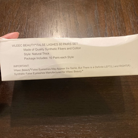 WLEEC Beauty False Eyelashes 70 Pairs Set - Picture 10 of 10